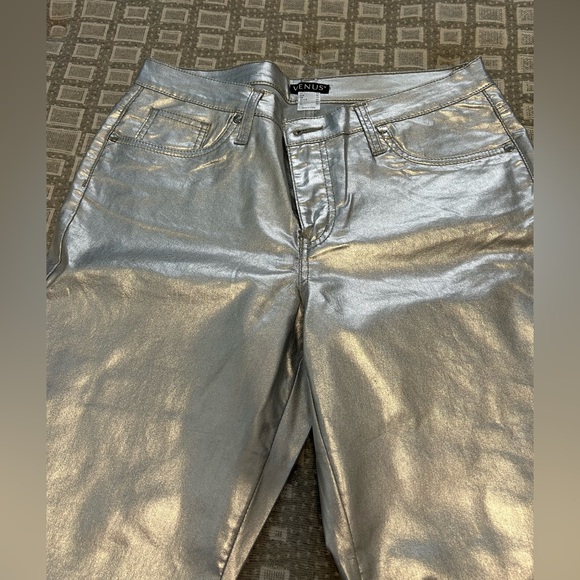 Silver pants 🎁 - Picture 3 of 5